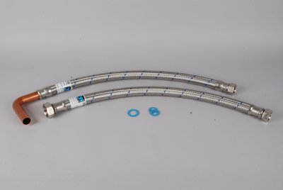 Slangsats 2B passar till IVT E-modeller av senare modell (60 cm slangen har anslutning 1 inv x 3/4 inv)